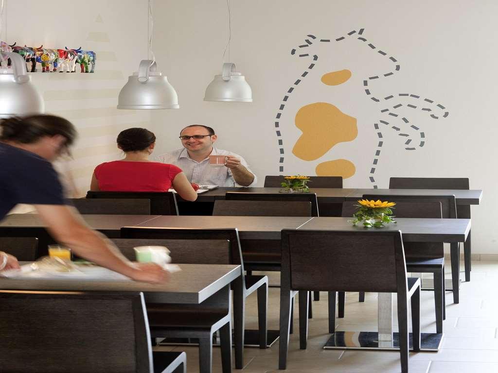 Ibis Bahnhof Hotel 2*