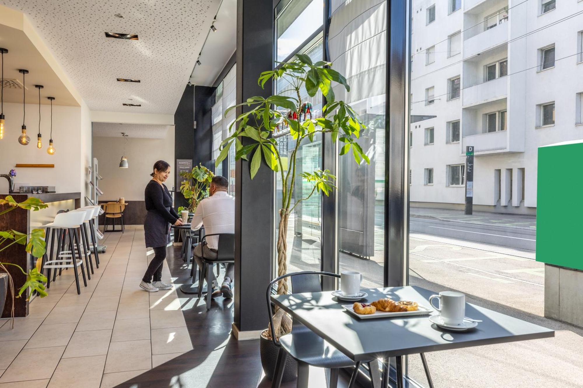 Ibis Bahnhof Hotel