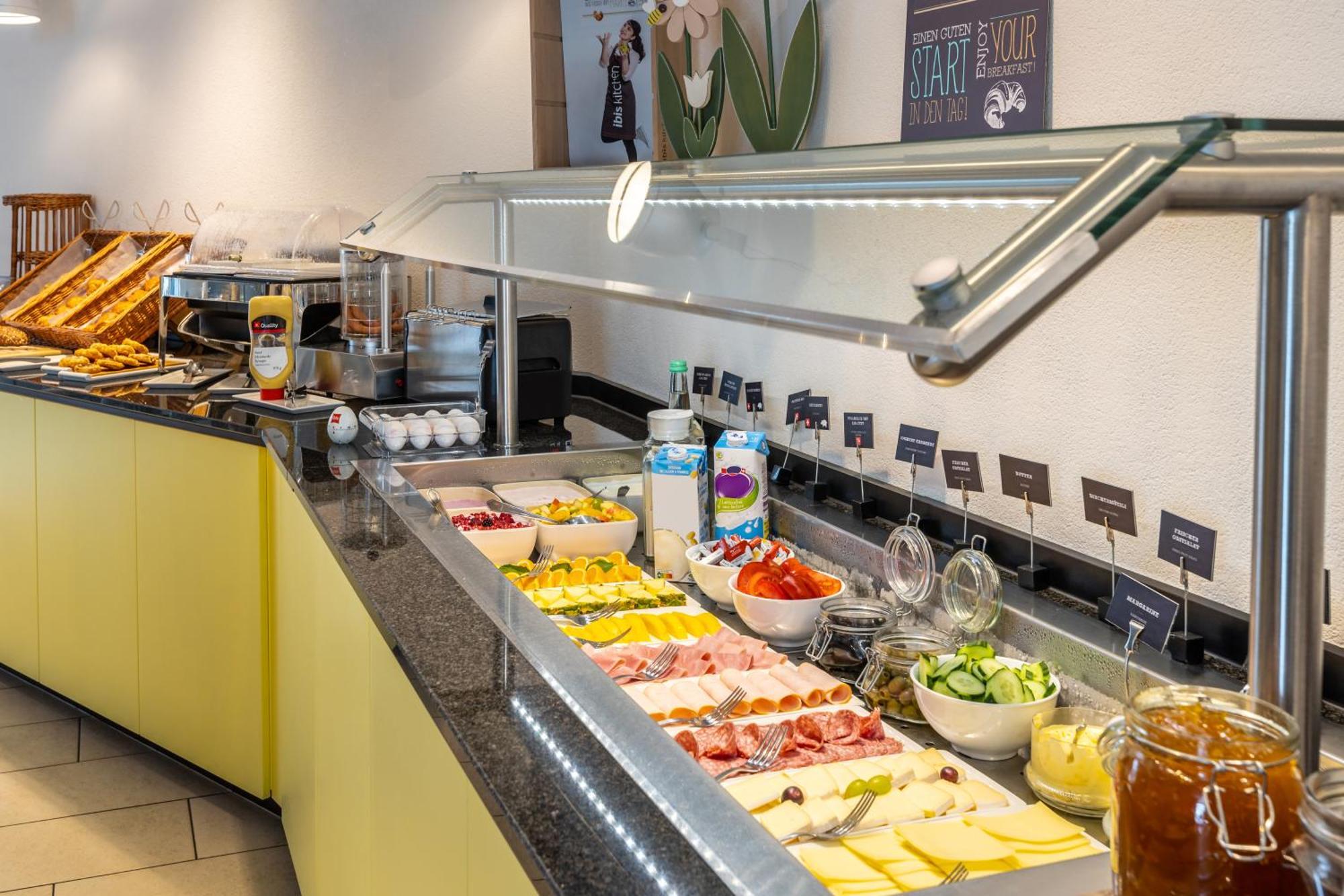 Ibis Bahnhof 2*