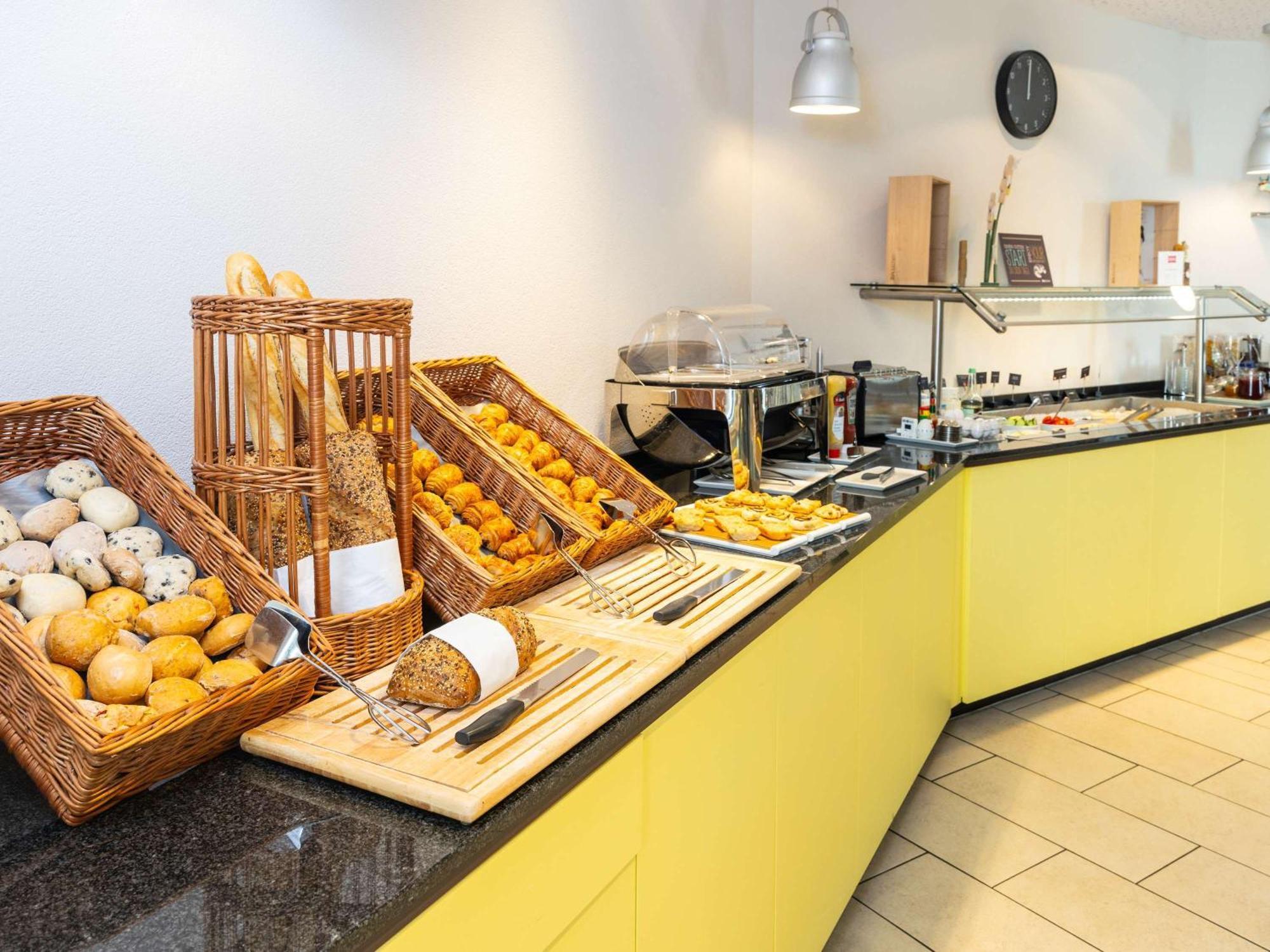 Hotel Ibis Bahnhof Basilea