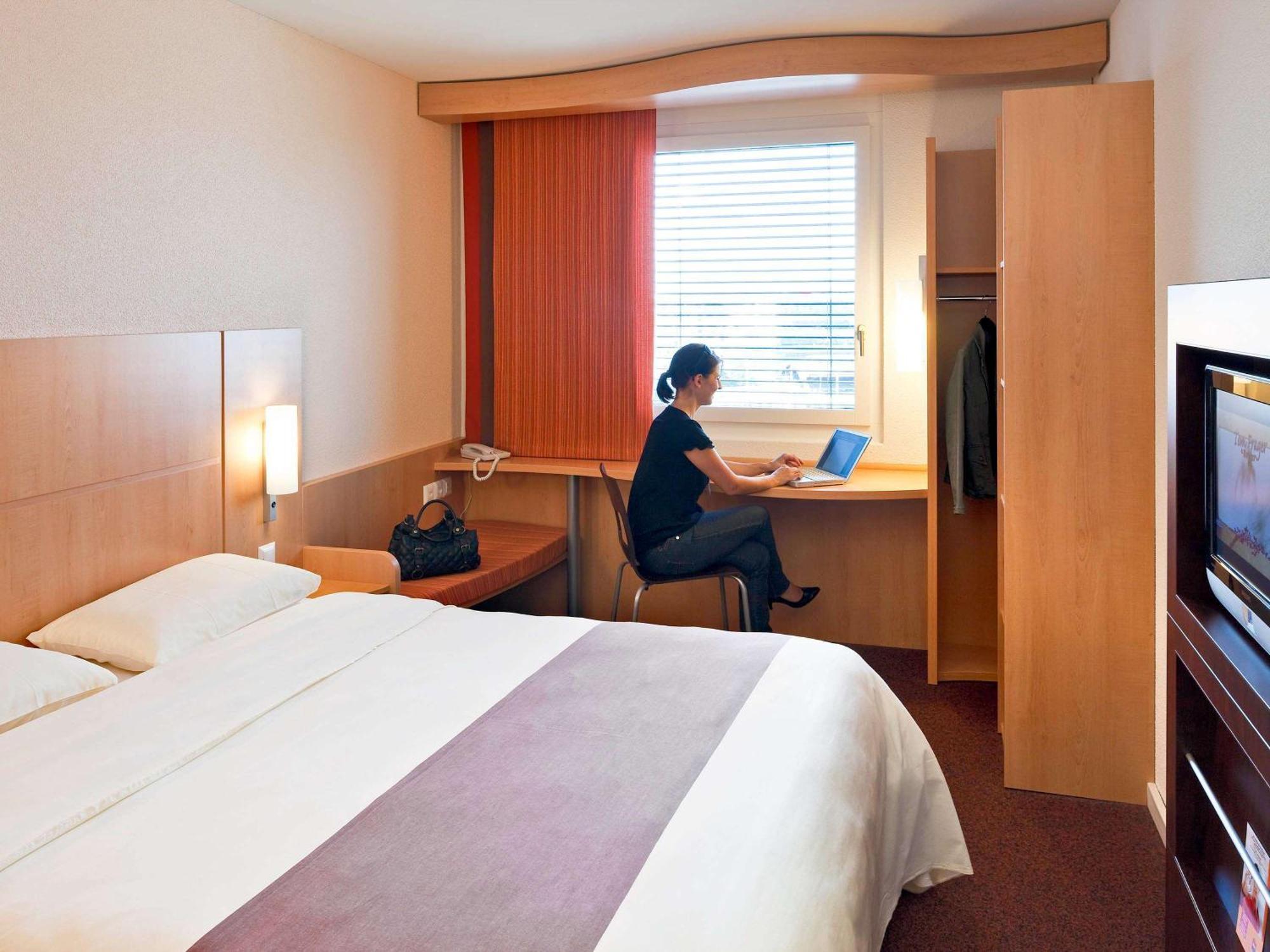 Ibis Bahnhof 2*