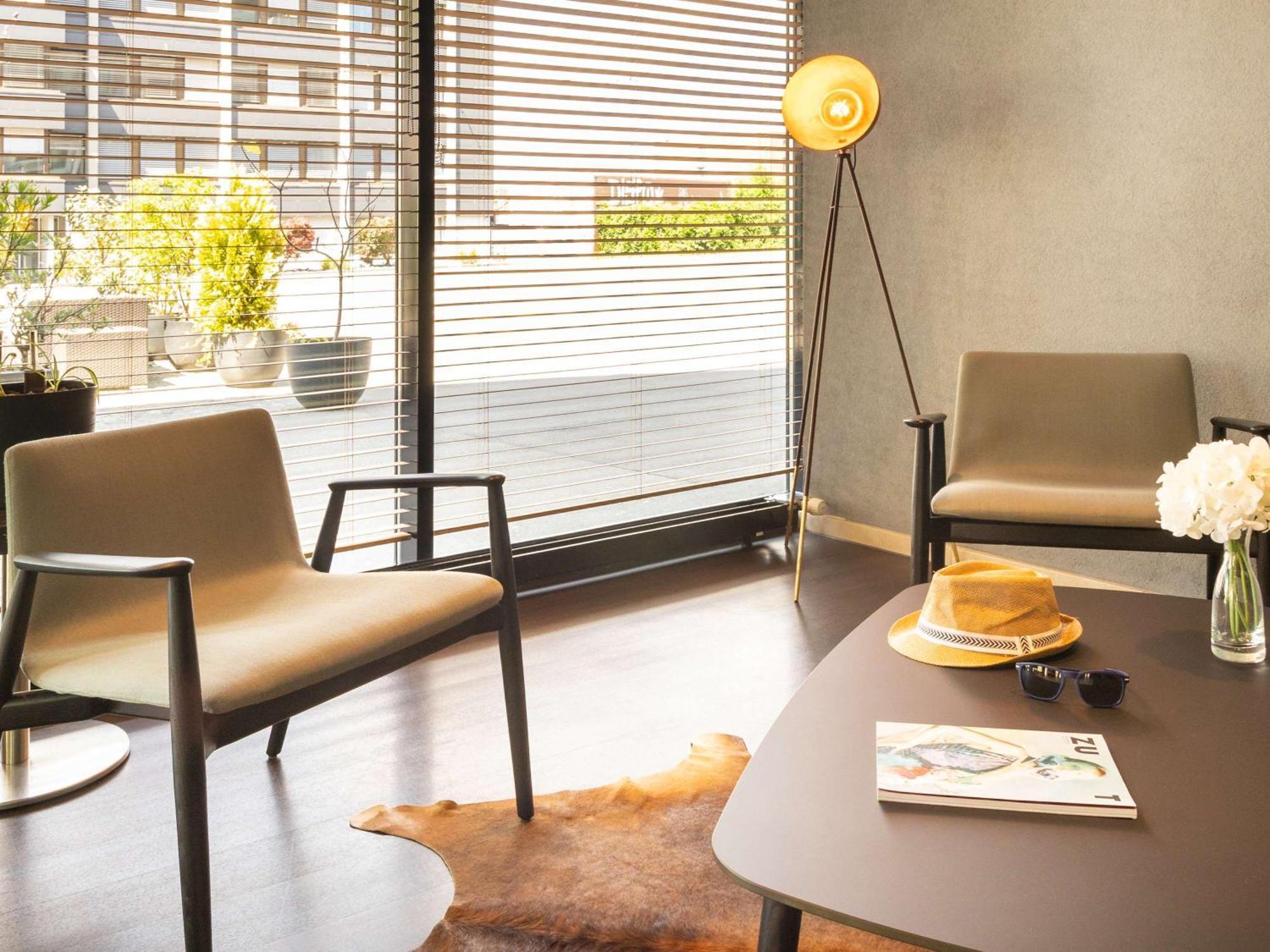 Hotel Ibis Bahnhof 2*
