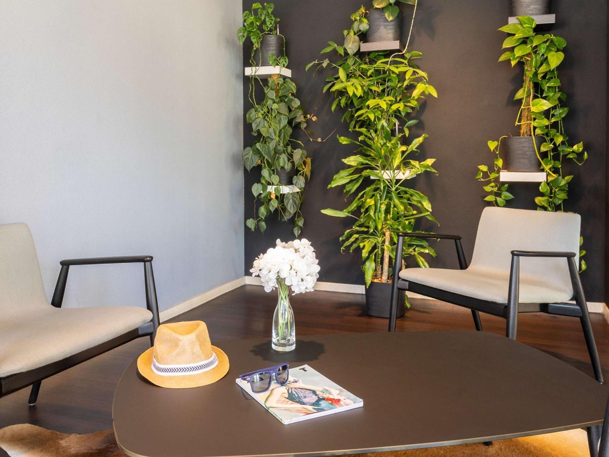 Ibis Bahnhof 2*