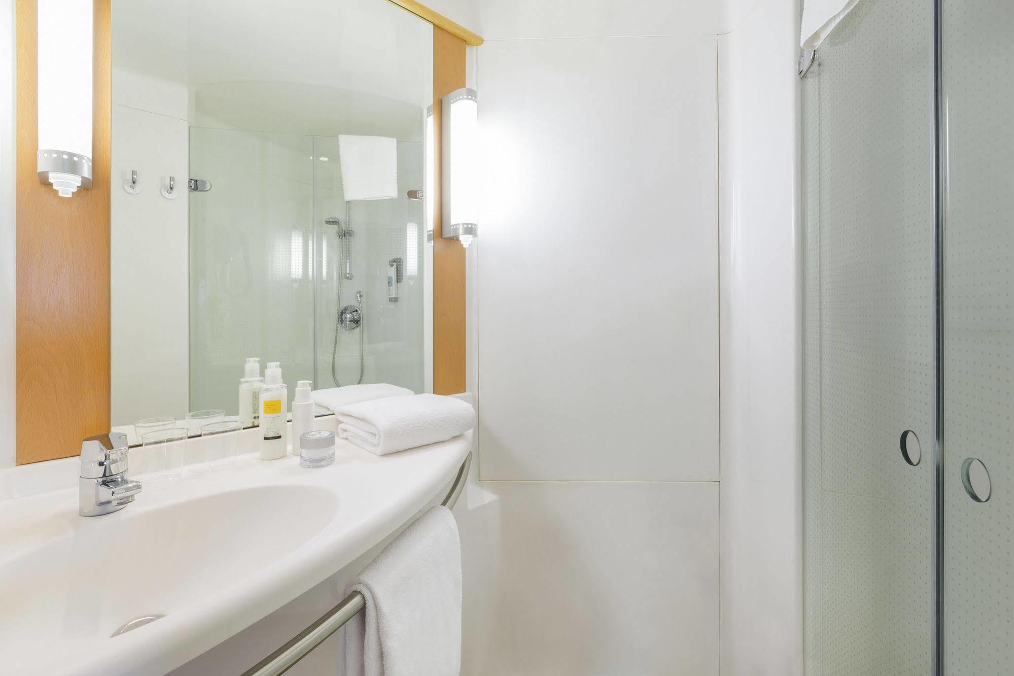 Ibis Bahnhof Hotel Basilea
